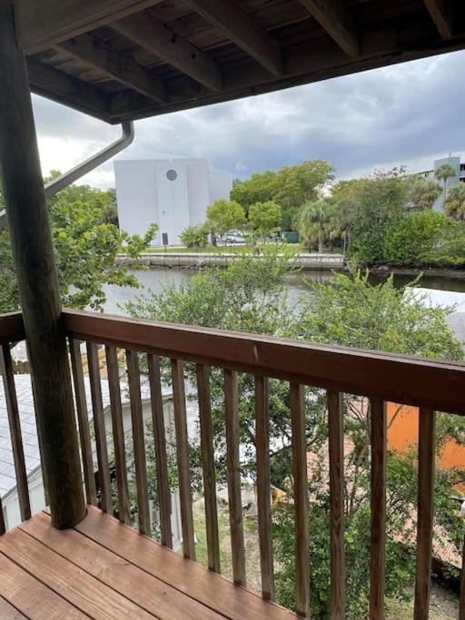 Modern Riverview Apartments Φορτ Λόντερντεϊλ Εξωτερικό φωτογραφία